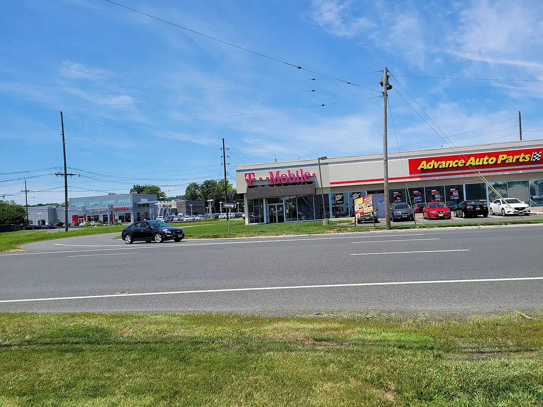Een Tesla-winkel en afleverlocatie